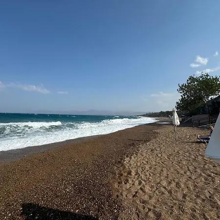 Beautiful In Latchi In The Location! * נאו חוריו