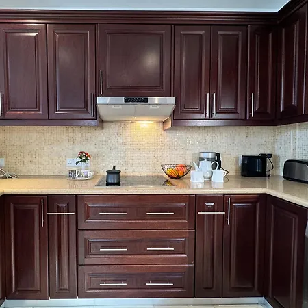 Beautiful In Latchi In The Location! * נאו חוריו